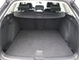 Volkswagen Golf Variant 1.5 eTSI Life Business AUTOMAAT / Trekgewicht 1.400 kg / Navigatie / Apk tot 11-2027 /Digitaal dashboard / Climate control / Navigatie / Apple Carplay Android /
