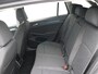 Volkswagen Golf Variant 1.5 eTSI Life Business AUTOMAAT / Trekgewicht 1.400 kg / Navigatie / Apk tot 11-2027 /Digitaal dashboard / Climate control / Navigatie / Apple Carplay Android /