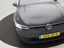 Volkswagen Golf Variant 1.5 eTSI Life Business AUTOMAAT / Trekgewicht 1.400 kg / Navigatie / Apk tot 11-2027 /Digitaal dashboard / Climate control / Navigatie / Apple Carplay Android /