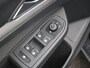 Volkswagen Golf Variant 1.5 eTSI Life Business AUTOMAAT / Trekgewicht 1.400 kg / Navigatie / Apk tot 11-2027 /Digitaal dashboard / Climate control / Navigatie / Apple Carplay Android /