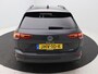 Volkswagen Golf Variant 1.5 eTSI Life Business AUTOMAAT / Trekgewicht 1.400 kg / Navigatie / Apk tot 11-2027 /Digitaal dashboard / Climate control / Navigatie / Apple Carplay Android /
