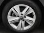 Volkswagen Golf Variant 1.5 eTSI Life Business AUTOMAAT / Trekgewicht 1.400 kg / Navigatie / Apk tot 11-2027 /Digitaal dashboard / Climate control / Navigatie / Apple Carplay Android /