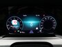 Volkswagen Golf Variant 1.5 eTSI Life Business AUTOMAAT / Trekgewicht 1.400 kg / Navigatie / Apk tot 11-2027 /Digitaal dashboard / Climate control / Navigatie / Apple Carplay Android /
