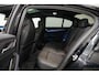 BMW 5-Serie 530e M-Sport | M-Stoelen | Schuifdak | Alcantara hemel | Head Up | Harman Kardon
