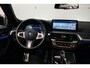 BMW 5-Serie 530e M-Sport | M-Stoelen | Schuifdak | Alcantara hemel | Head Up | Harman Kardon