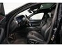 BMW 5-Serie 530e M-Sport | M-Stoelen | Schuifdak | Alcantara hemel | Head Up | Harman Kardon