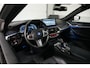 BMW 5-Serie 530e M-Sport | M-Stoelen | Schuifdak | Alcantara hemel | Head Up | Harman Kardon