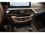 BMW 5-Serie 530e M-Sport | M-Stoelen | Schuifdak | Alcantara hemel | Head Up | Harman Kardon