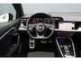 Audi A3 Sportback 30 TFSI S-Line | Sfeerverlichting | Stoelverwarming | Virtual Cockpit Plus | LED | Sportstoelen | Apple-Carplay / Android Auto | 19'' inch | DAB |