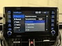 Toyota Corolla Touring Sports 1.8 Hybrid Business Plus LED/TREKHAAK/VIRTUAL/SPORTSTOELEN H.LEER/ACC/CAMERA/CARPLAY/KEYLESS/17"/PRIVACY/STOELVERWARMING/ORIG. NL AUTO/NIGHT SKY BLACK METALLIC