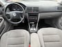 Volkswagen Golf 1.6 Trendline AUT APK 12-2026 Radio
