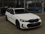 BMW 3-Serie Touring 330e xDrive, Carbon, HUD, Pano, Trekhaak, Stage 2