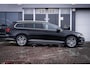 Volkswagen Passat Variant 1.4 TSI Highline R-pakket I Trekhaak I Carplay I Virtual-cockpit I Head-up I NL-auto