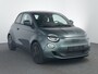 Fiat 500e Giorgio Armani | 10,25" touchscreen radio met Bluetooth, DAB & USB én Navigatie | Automatische airconditioning | Cruise Control Adaptief incl. Lane Centering & Traffic Jam Assist