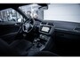 Volkswagen Tiguan 1.4 TSI R-line I Pano-dak I Massage I Trekhaak I Camera I NL-auto I 2e-eig. I NAP