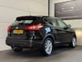 Nissan Qashqai 1.2 Acenta Cruise Control, Parkeersensoren, Trekhaak, Airco, Elektrische Ramen, LED, All-Season Banden, Onderhoud