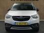 Opel Crossland X 1.2 Turbo 120 Jaar Edition - ORIGINEEL NEDERLANDSE AUTO - VASTE TREKHAAK - TREKGEWICHT 840 KG - AFKOMSTIG VAN 2E EIGENAAR - NAVIGATIE - PARKEERSENSOREN VOOR/ ACHTER - CLIMATE CONTROL - TWO TONE LAK - APPLE CARPLAY/ ANDROID AUTO - 4 X ELEKTRISCHE RAMEN - THUISKOMER - BLUETOOTH
