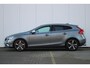 Volvo V40 T3 153PK AUT6 Polar+ Sport | Harman/Kardon Premium Audio | Panoramadak | Stoelverwarming | Parkeercamera | Keyless Entry | 17'' Velgen | Volvo on Call | Navigatie | Getint Glas | DAB+ Radio | Bluetooth Telefonie & Multimedia |