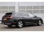 Volkswagen Passat Variant 1.5 eHybrid 204pk Business | SoH 100% | Trekhaak | Achteruitrijcamera | Stoelverwarming | Navigatie