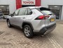 Toyota RAV4 2.5 Hybrid AWD Dynamic Edition | Trekgewicht 1650kg | Stoel- en stuurverwarming | Parkeersensoren v&a | Keyless | Navigatie Apple Carplay/Android Auto |