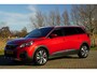 Peugeot 5008 1.2 PureTech 130pk Premium Avantage Automaat - Rouge Ultimate - Camera/Carplay/Cruise