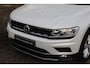 Volkswagen Tiguan 1.4 TSI ACT Highline | Navigatie | Trekhaak | Camera | Climate Control | Adapt. Cruise Control | PDC V+A | LMV 18 Inch