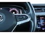 Volkswagen Passat Variant 1.5 TSI 150pk DSG Comfort Business | Trekhaak | Panoramadak | Achteruitrijcamera | Stoelverwarming |