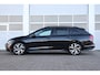 Volkswagen Golf 1.5 eTSI 150pk DSG R-Line | Trekhaak | Achteruitrijcamera | Stoelverwarming | Navigatie |