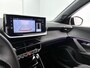 Peugeot e-2008 SUV EV GT 54 kWh 156pk | 406km WLTP Actieradius | Navigatie | Camera v+a | Climate Control | Full Led koplampen | Parkeersensoren v+a | Keyless | Adaptieve Cruise Control | Dodehoeksensor | DAB+ radio | Half lederen sportstoelen | Draadloze Apple Carplay / Android Auto | Donker getint glas | 17" lichtmetalen velgen |