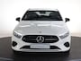 Mercedes-Benz A-klasse 180 Star Edition Luxury Line | Trekhaak | Dodehoekassistent | 18" lichtmetalen velgen