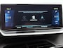 Peugeot e-208 EV Allure Pack 50 kWh 136pk | Navigatie | Achteruitrijcamera | 3D Cockpit | Climate Control | Cruise Control | Parkeersensoren | Stof/kunstleder | Keyless start | Apple Carplay / Android Auto | DAB+ radio | Led koplampen | Donker getint glas | 16" lichtmetalen velgen |