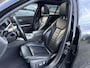 BMW 3-Serie Touring 330i High Executive M-Sport | Panoramadak | Camera | 20 Inch Lichtmetalen Velgen | Head-Up Display |