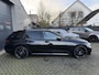 BMW 3-Serie Touring 330i High Executive M-Sport | Panoramadak | Camera | 20 Inch Lichtmetalen Velgen | Head-Up Display |