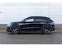 Volkswagen T-Roc 1.5 eTSI 150pk DSG R-Line First Edition | 20" Velgen | Black Style | Head-up | Matrix LED