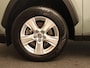 Toyota RAV4 2.5 Hybrid Dynamic - CLIMATE CONTROL - LEDEREN BEKLEDING - ELEKTRISCHE VERSTELLING BESTUURDERSSTOEL - PARKEERSENSOREN VOOR/ ACHTER - 4 SEIZOENEN BANDEN - ELEKTRISCHE ACHTERKLEP - CAMERA - STOELVERWARMING - STUURVERWARMING - VOORRUITVERWARMING- APPLE CARPLAY/ ANDROID AUTO -