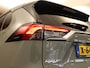 Toyota RAV4 2.5 Hybrid Dynamic - CLIMATE CONTROL - LEDEREN BEKLEDING - ELEKTRISCHE VERSTELLING BESTUURDERSSTOEL - PARKEERSENSOREN VOOR/ ACHTER - 4 SEIZOENEN BANDEN - ELEKTRISCHE ACHTERKLEP - CAMERA - STOELVERWARMING - STUURVERWARMING - VOORRUITVERWARMING- APPLE CARPLAY/ ANDROID AUTO -