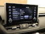 Toyota RAV4 2.5 Hybrid Dynamic - CLIMATE CONTROL - LEDEREN BEKLEDING - ELEKTRISCHE VERSTELLING BESTUURDERSSTOEL - PARKEERSENSOREN VOOR/ ACHTER - 4 SEIZOENEN BANDEN - ELEKTRISCHE ACHTERKLEP - CAMERA - STOELVERWARMING - STUURVERWARMING - VOORRUITVERWARMING- APPLE CARPLAY/ ANDROID AUTO -
