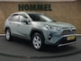 Toyota RAV4 2.5 Hybrid Dynamic - CLIMATE CONTROL - LEDEREN BEKLEDING - ELEKTRISCHE VERSTELLING BESTUURDERSSTOEL - PARKEERSENSOREN VOOR/ ACHTER - 4 SEIZOENEN BANDEN - ELEKTRISCHE ACHTERKLEP - CAMERA - STOELVERWARMING - STUURVERWARMING - VOORRUITVERWARMING- APPLE CARPLAY/ ANDROID AUTO -