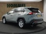 Toyota RAV4 2.5 Hybrid Dynamic - CLIMATE CONTROL - LEDEREN BEKLEDING - ELEKTRISCHE VERSTELLING BESTUURDERSSTOEL - PARKEERSENSOREN VOOR/ ACHTER - 4 SEIZOENEN BANDEN - ELEKTRISCHE ACHTERKLEP - CAMERA - STOELVERWARMING - STUURVERWARMING - VOORRUITVERWARMING- APPLE CARPLAY/ ANDROID AUTO -