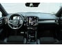 Volvo XC40 2.0 T4 R-Design | Kunstlederen/Alcantara Bekleding | Lichtmetalen Velgen 20" | R-Design Exterieur | Keyless Entry/Start | Cruise Control Adaptief | Dodehoekdetectie Met Correctie | LED Koplampen | 4-Spaaks Geperforeerd Lederen Sportstuurwiel