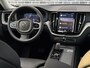 Volvo XC60 2.0 T6 Plug-in hybrid AWD Plus Dark | Keyless | Carplay | BLIS | Adaptive Cruis-Control | Panoramadak | 360° Camera | Stoel-/Stuurverwarming | Carplay | Elektrisch Verstelb. Bestuurdersstoel met Geheugen |