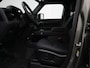 Land Rover Defender 2.0 P300e 110 X-Dynamic SE | Cold Climate Pack | Elek. Trekhaak | Extended Black Exterior Pack | Comfort and Convenience Pack | Glazen schuif-/kanteldak | 22" | Treeplanken | Spatlappen |