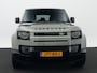 Land Rover Defender 2.0 P300e 110 X-Dynamic SE | Cold Climate Pack | Elek. Trekhaak | Extended Black Exterior Pack | Comfort and Convenience Pack | Glazen schuif-/kanteldak | 22" | Treeplanken | Spatlappen |