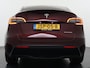 Tesla Model Y Long Range AWD 75kWh SOH 95% Warmtepomp Matrix-Led Leder Navi Ecc Premium Audio Stoel+Stuurverwarming Autopilot Adaptieve Cruise Memory Intel Atom® Processor Achterbank verwarmd 4WD Elek.Stoelen+Achterklep Zeer complete Model Y in de speciale kleur Midnight Cherry Red.
