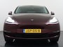 Tesla Model Y Long Range AWD 75kWh SOH 95% Warmtepomp Matrix-Led Leder Navi Ecc Premium Audio Stoel+Stuurverwarming Autopilot Adaptieve Cruise Memory Intel Atom® Processor Achterbank verwarmd 4WD Elek.Stoelen+Achterklep Zeer complete Model Y in de speciale kleur Midnight Cherry Red.