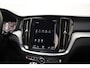 Volvo V60 2.0 D4 Momentum Pro Aut. [ Navi Camera Full LED ]