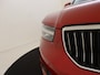 Volvo XC40 1.5 T5 Recharge Twin Engine Inscription | Harman Kardon | Stoel en Stuurverwarming | Camera | 262PK!