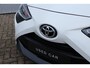 Toyota Aygo 1.0 VVT-i x-play | Achteruitrijcamera | Apple Carplay | Android Auto | Airco | Elektrisch bedienbare ramen | Centrale deurvergrendeling | Parkeersensoren | LED dagrijverlichting