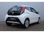Toyota Aygo 1.0 VVT-i x-play | Achteruitrijcamera | Apple Carplay | Android Auto | Airco | Elektrisch bedienbare ramen | Centrale deurvergrendeling | Parkeersensoren | LED dagrijverlichting