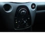 Toyota Aygo 1.0 VVT-i x-play | Achteruitrijcamera | Apple Carplay | Android Auto | Airco | Elektrisch bedienbare ramen | Centrale deurvergrendeling | Parkeersensoren | LED dagrijverlichting
